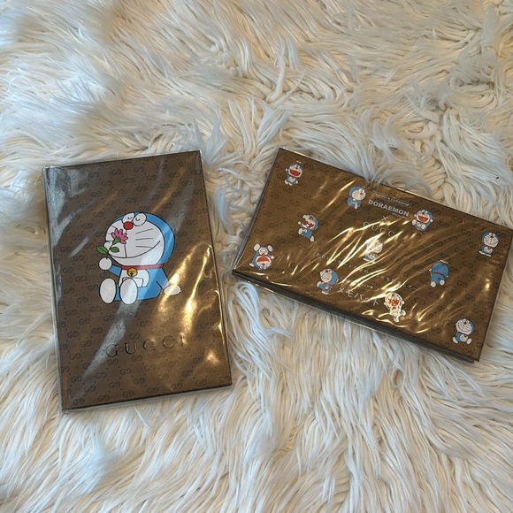 New Gucci x Doraemon hardcover notebook and notepads - Picture 2 of 7